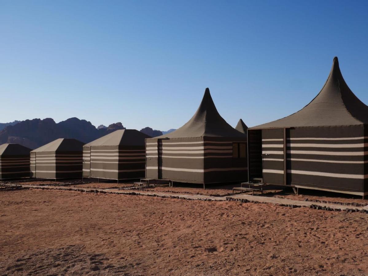Oryx Camp Hotel วาดิรัม ภายนอก รูปภาพ